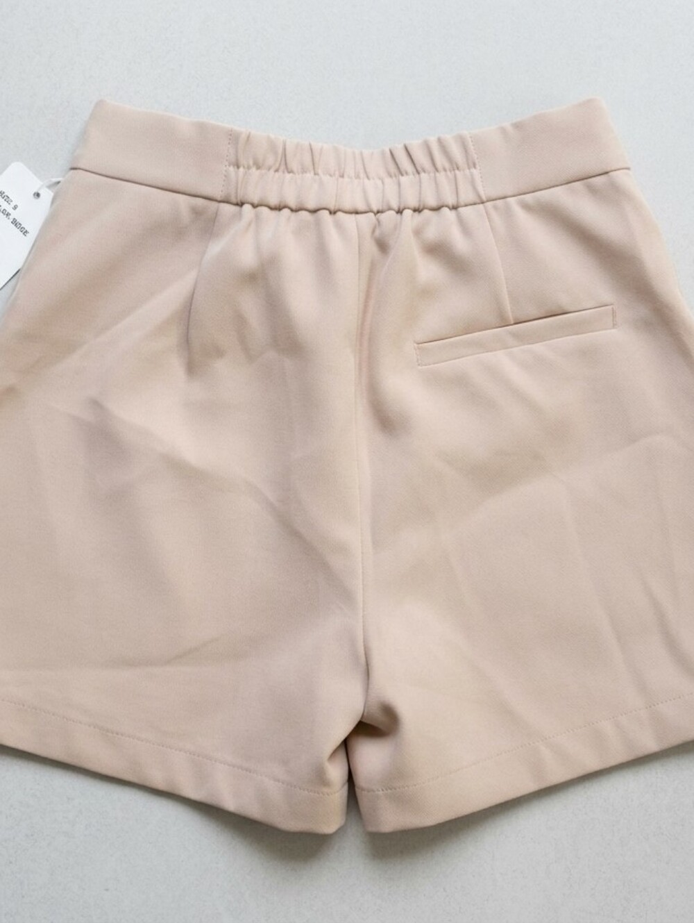 MOTF Shorts Cream High-Waist Belted with Gold Ring NWT Size S - Picture 8 of 8
